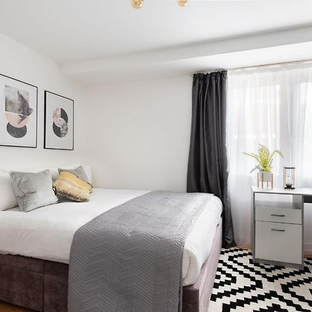 Spacious And Modern 4 Bed Apartment Next To Borough Station Londres Exterior foto