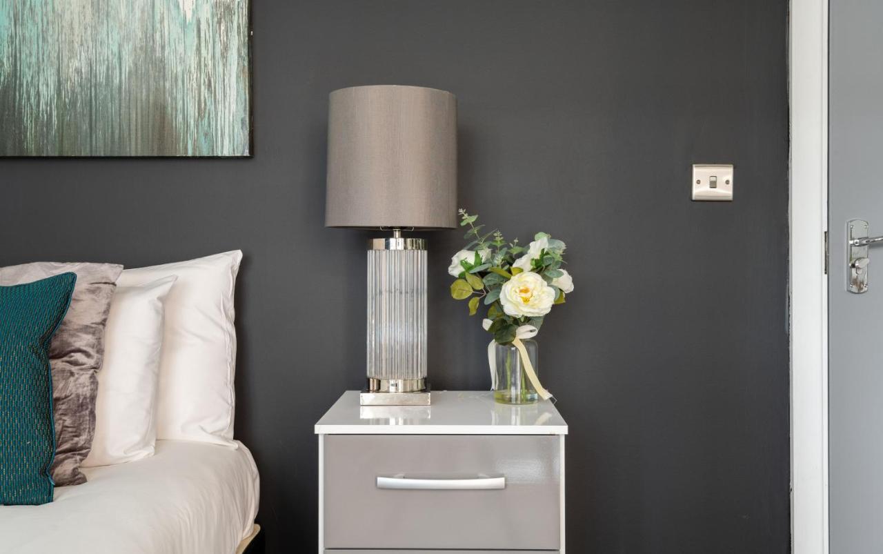 Spacious And Modern 4 Bed Apartment Next To Borough Station Londres Exterior foto